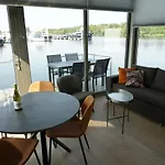 Floating vacationhome Tenerife